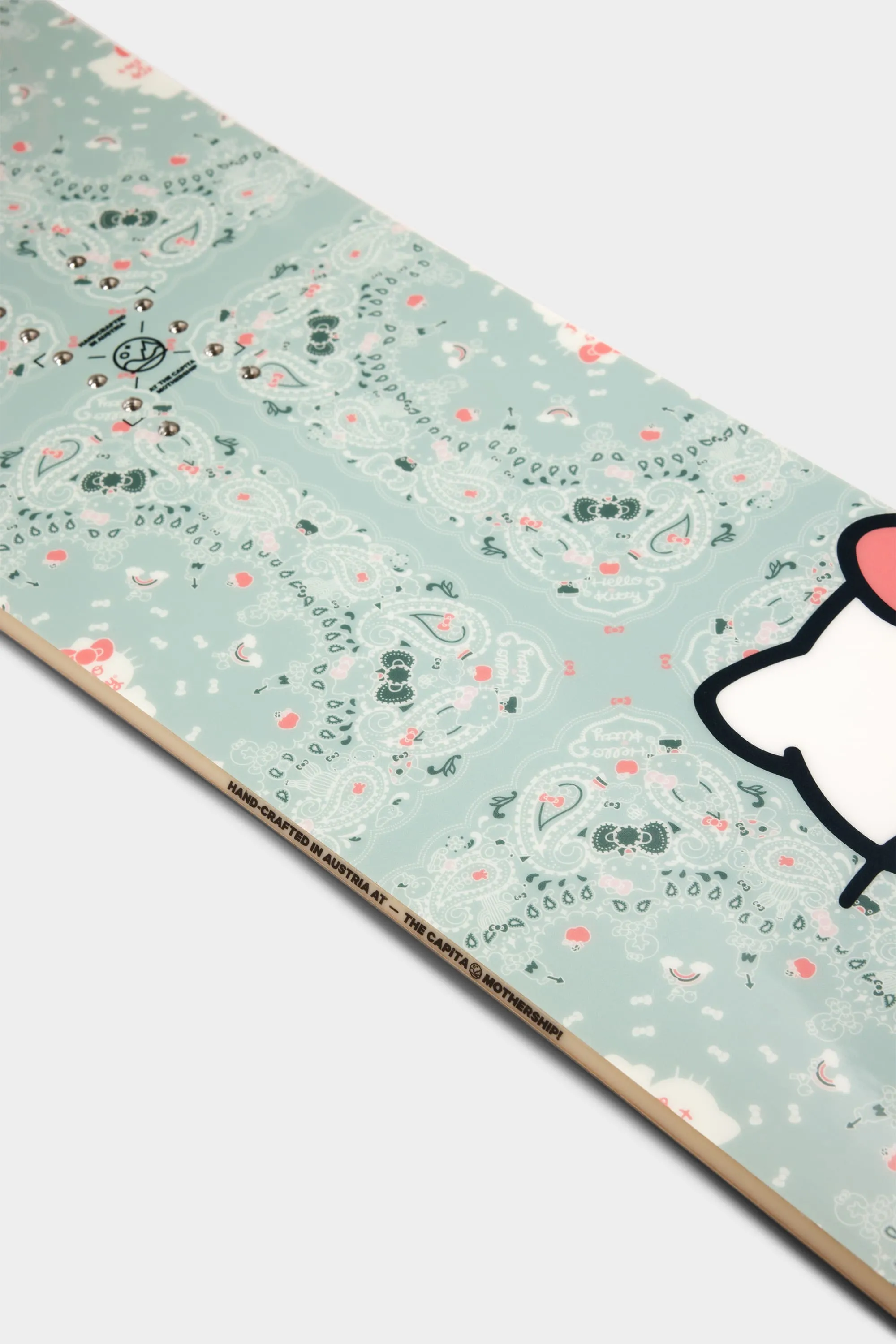  686 x Hello Kitty x CAPiTA Paradise Snowboard