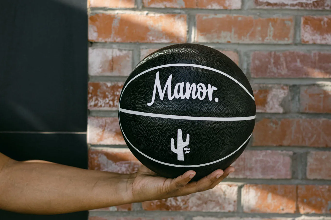 Manor Basketball - Black / White (Midnight)