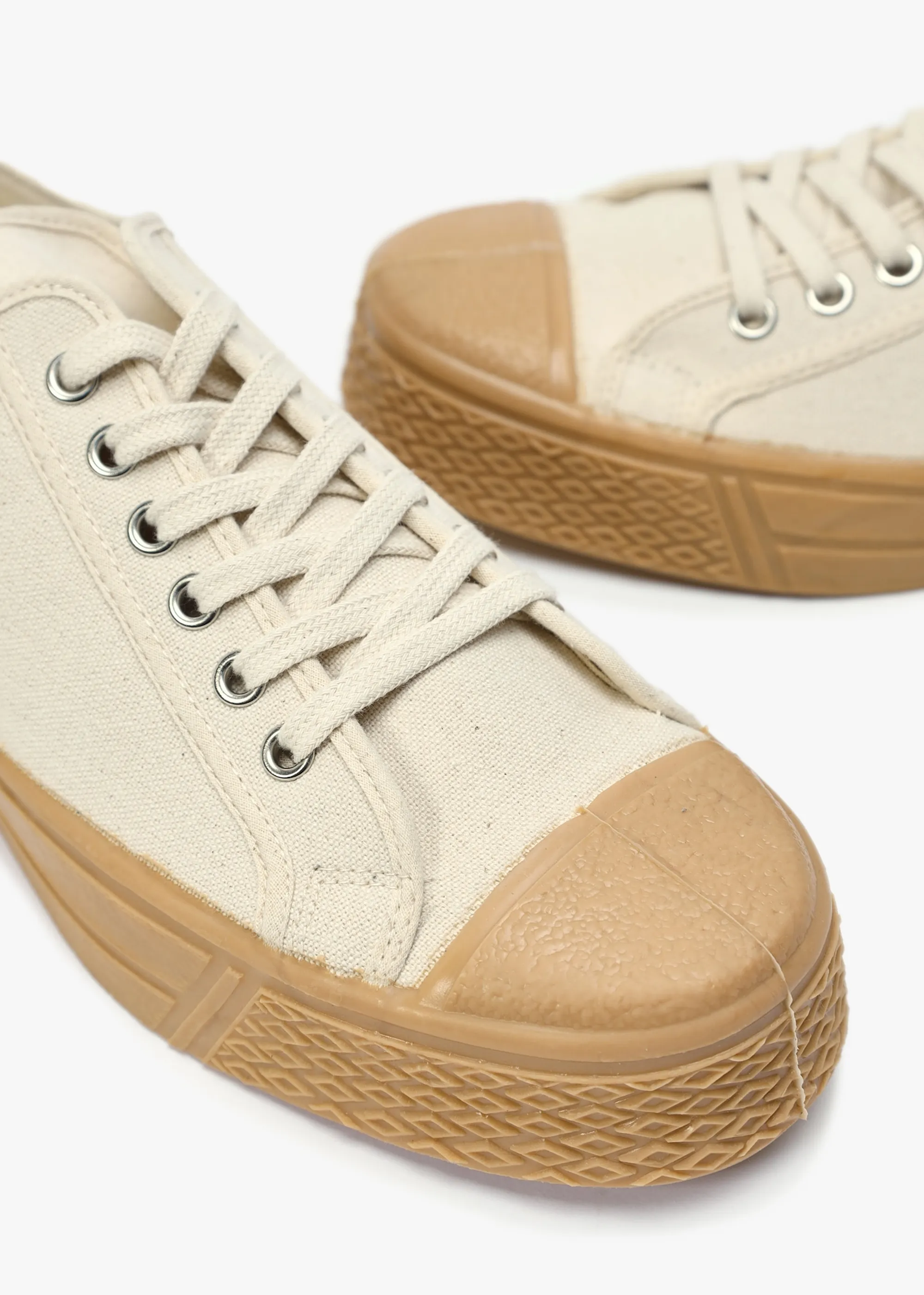 Men’s Military Gum Sole Off White Low-Top Trainers