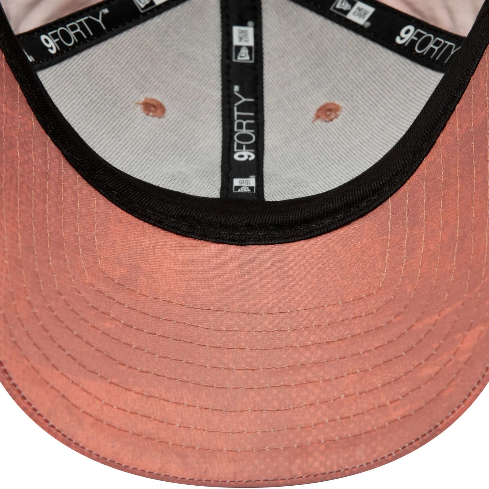 New Era New York Yankees Print 9FORTY Baseball Cap - Pink