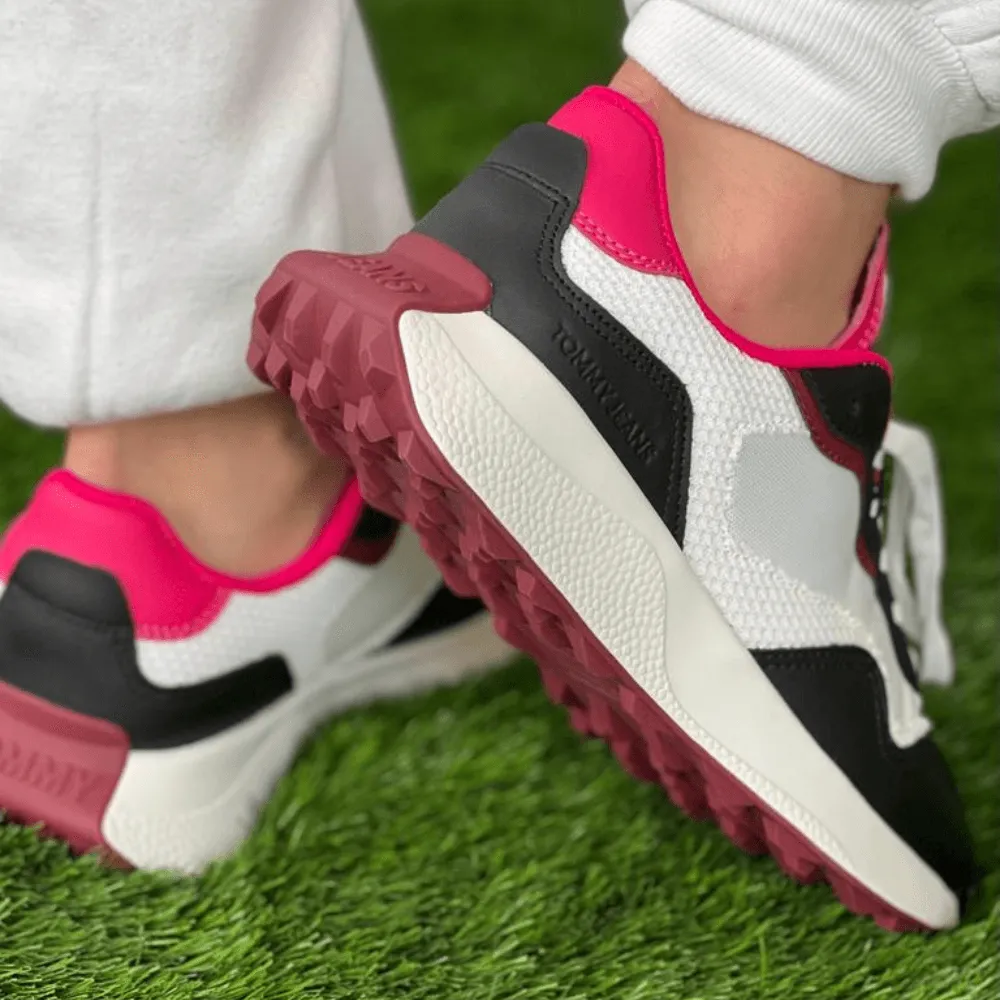 Tommy Hilfiger Cleat Runner Trainers in White Black Pink